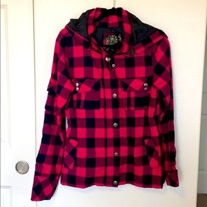 O’Neill’s plaid jacket
